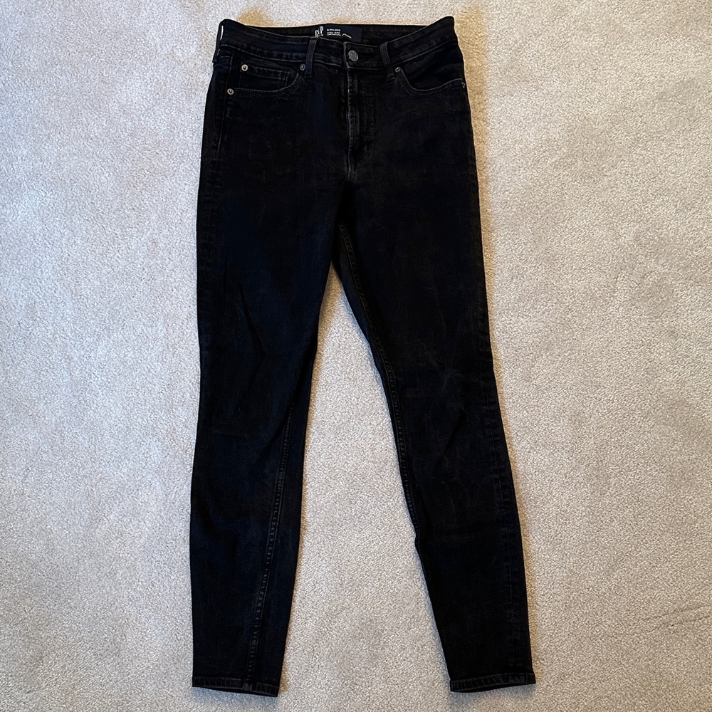 GAP Women's Black Wash Skinny Jeans